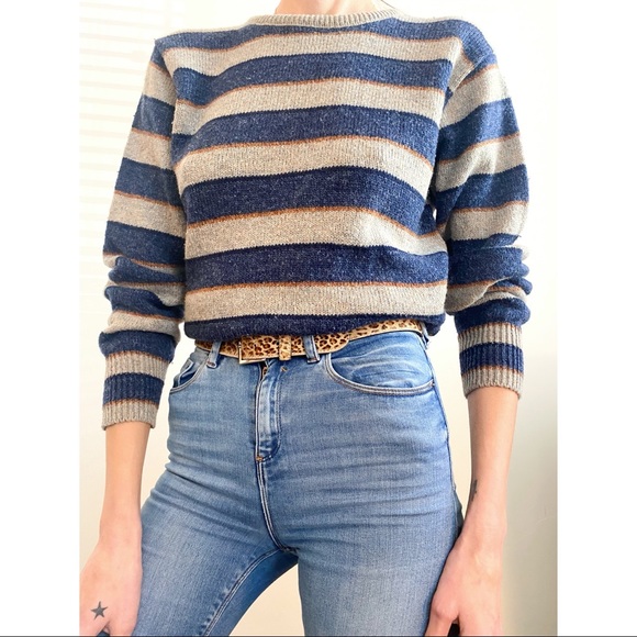 Vintage Career Club Sweater - Picture 7 of 7